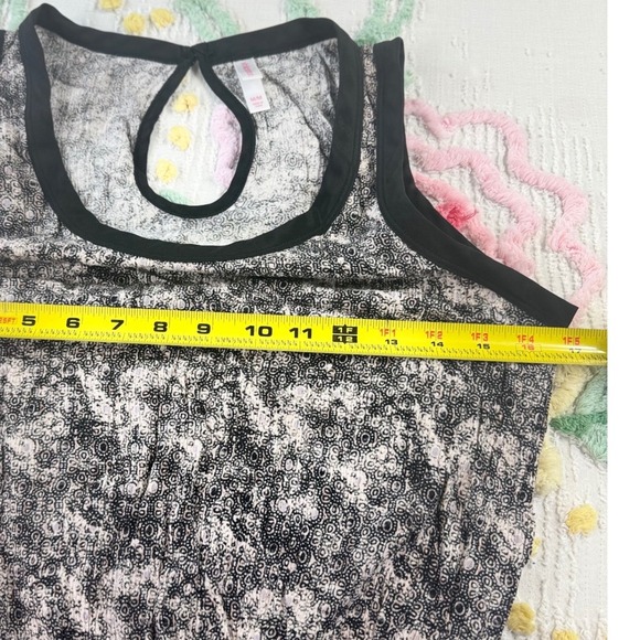 Xhilaration Black White Abstract Print Tie Waist Romper M - Picture 7 of 11